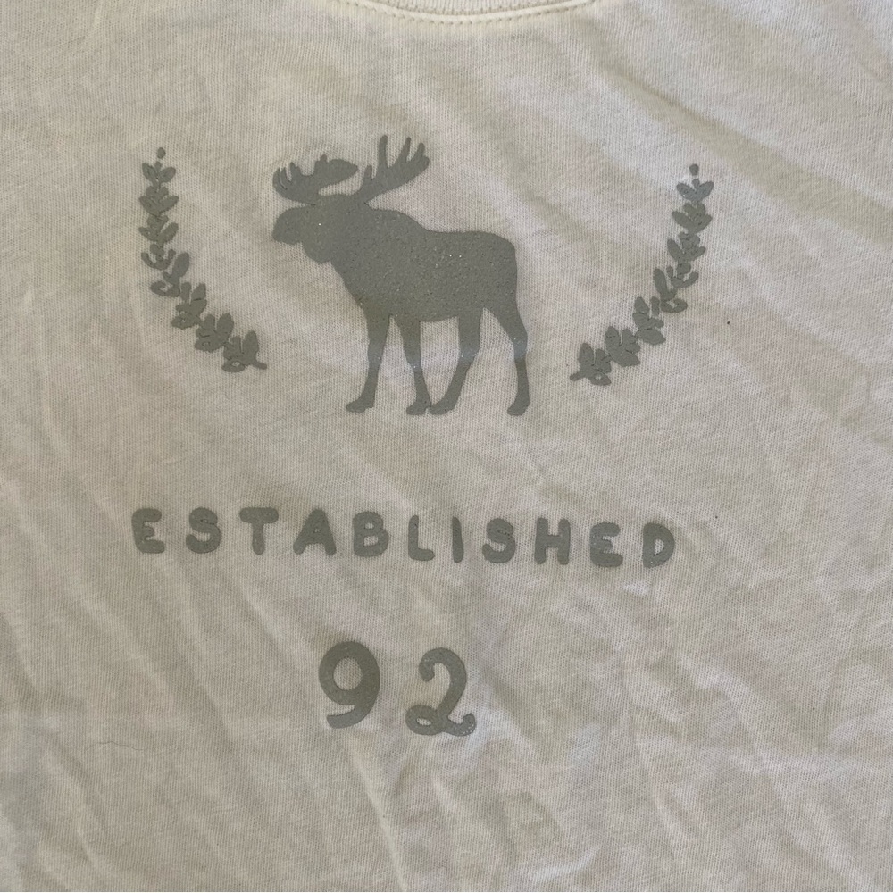 Abercrombie Kids Girls White Graphic Tee - Picture 2 of 5